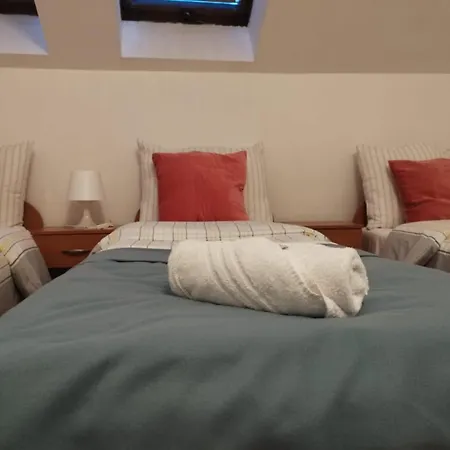 ホームステイ U Jacka